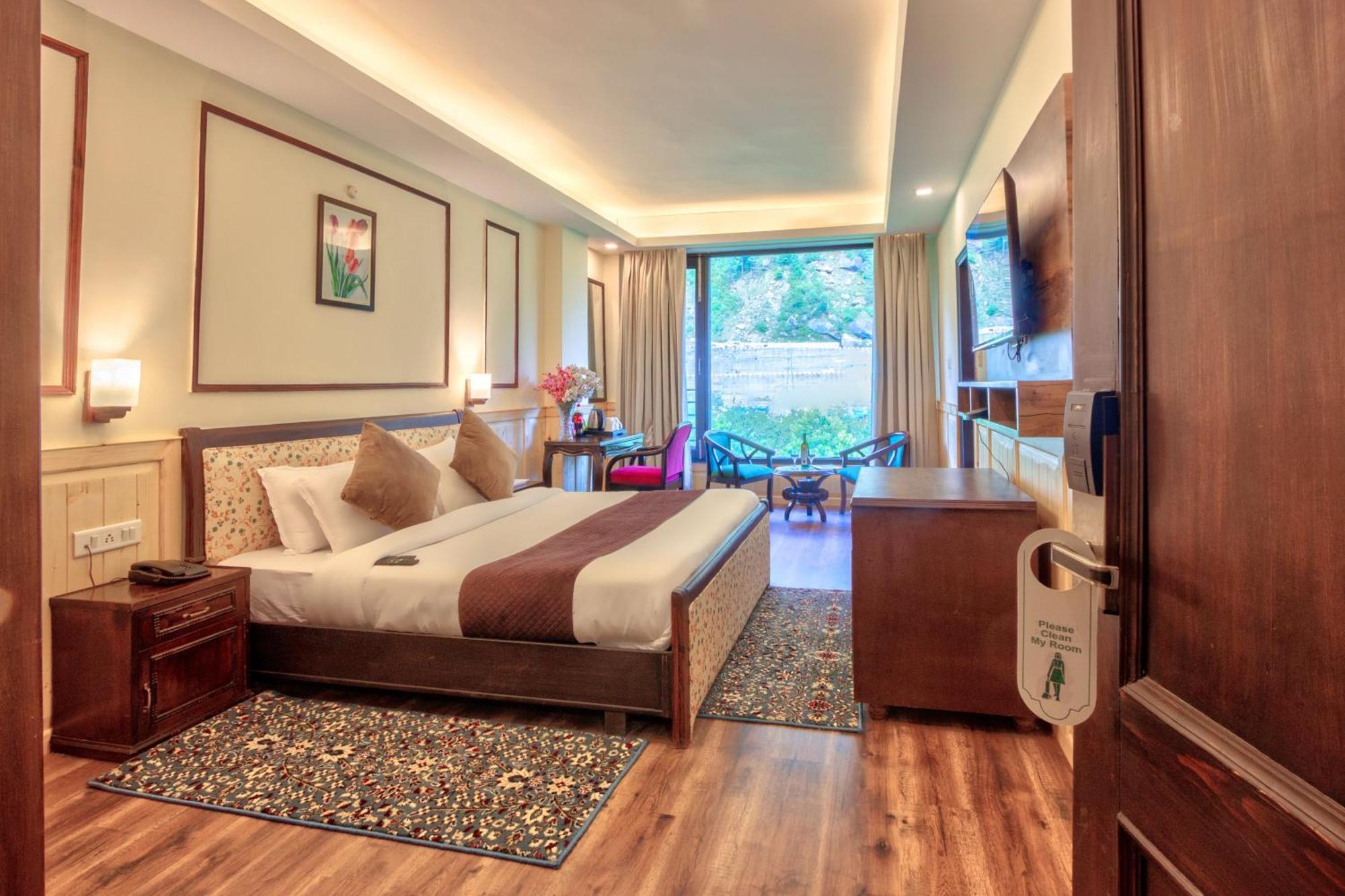 מנאלי The Katoch Grand Resort מראה חיצוני תמונה