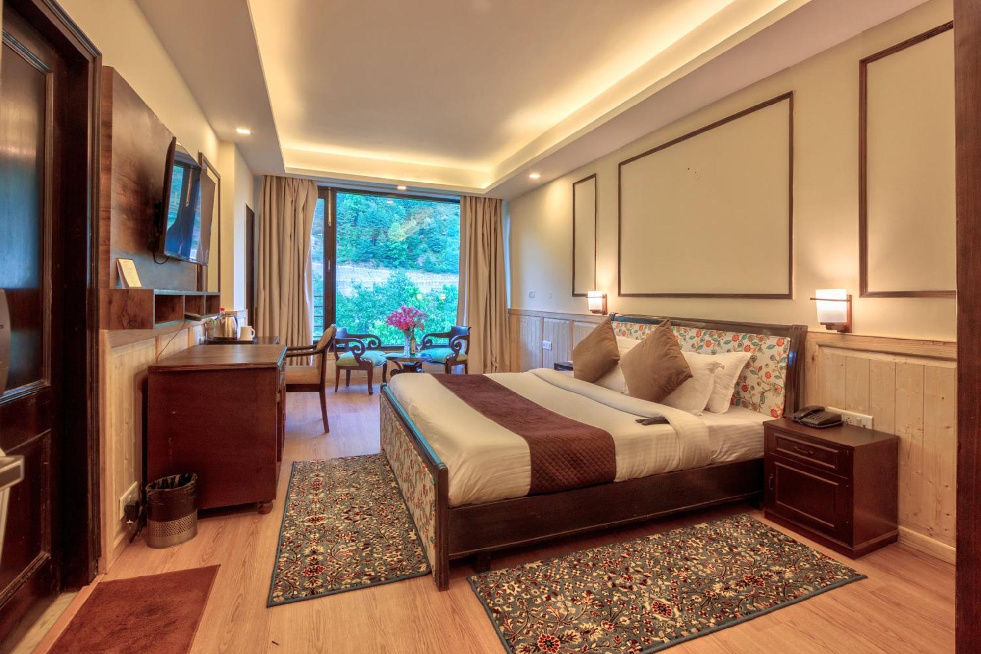 מנאלי The Katoch Grand Resort מראה חיצוני תמונה