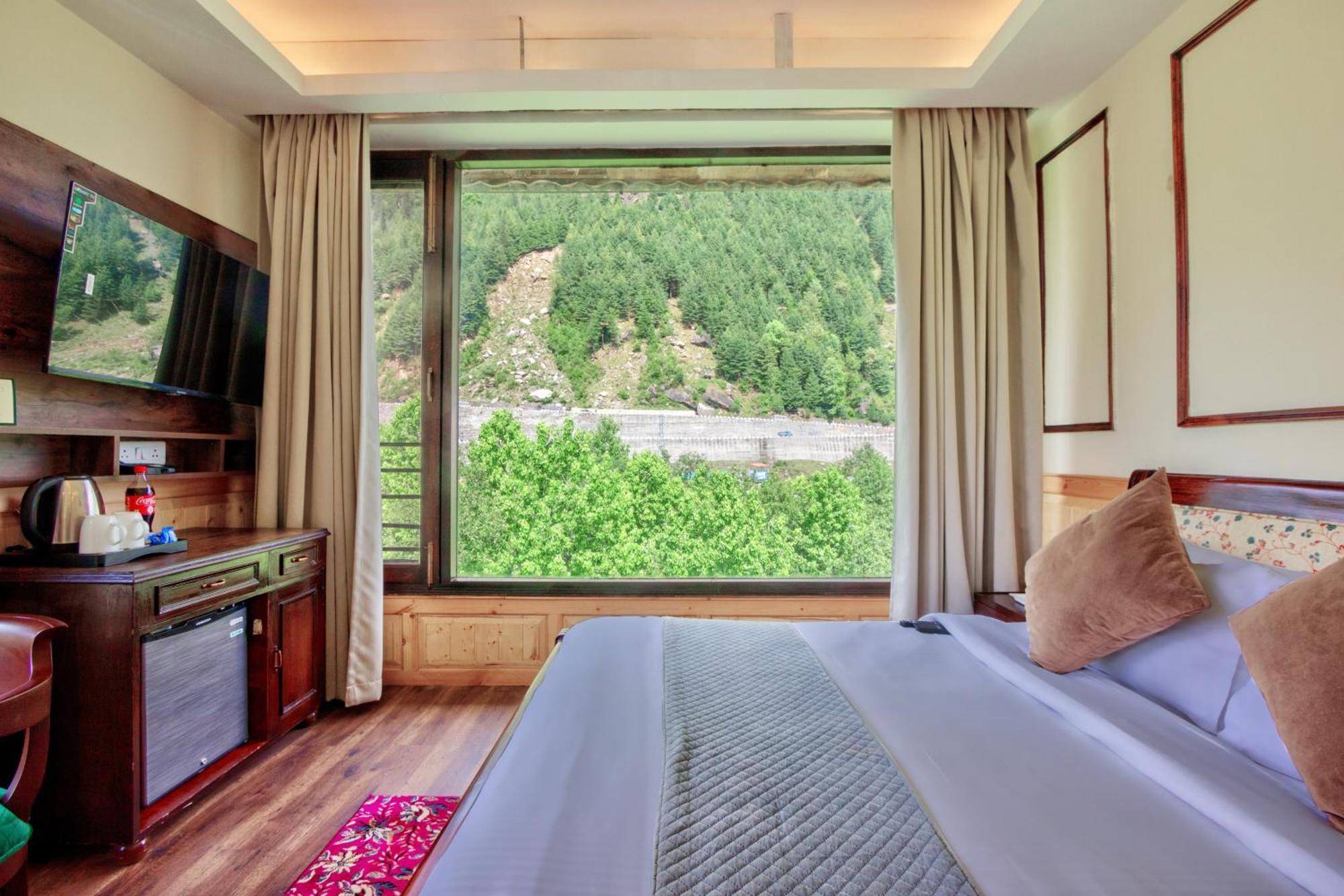 מנאלי The Katoch Grand Resort מראה חיצוני תמונה