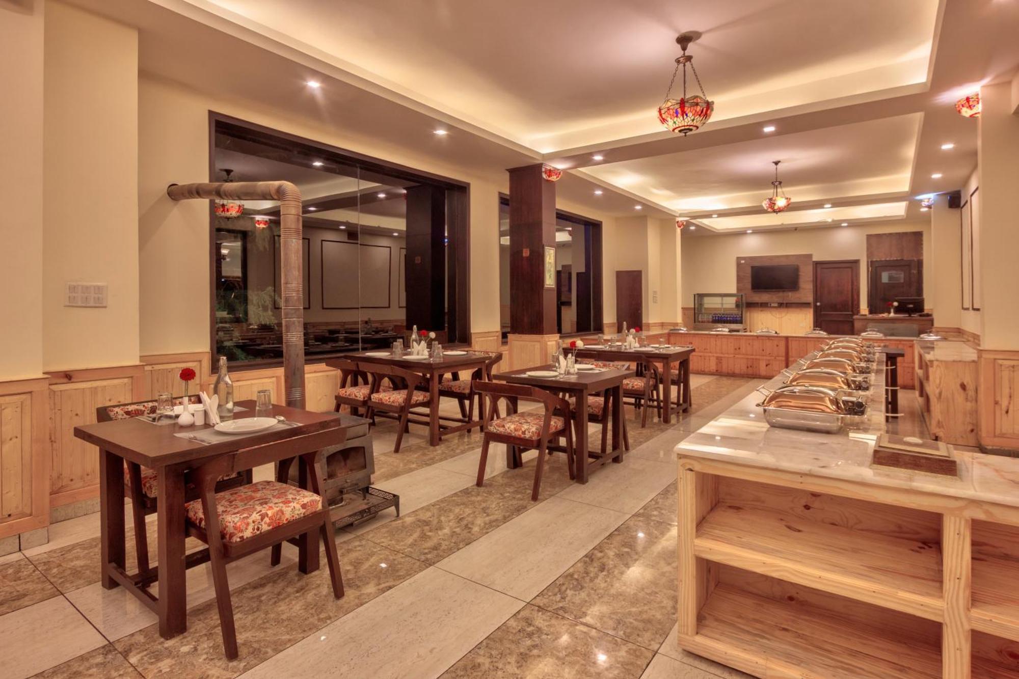 מנאלי The Katoch Grand Resort מראה חיצוני תמונה