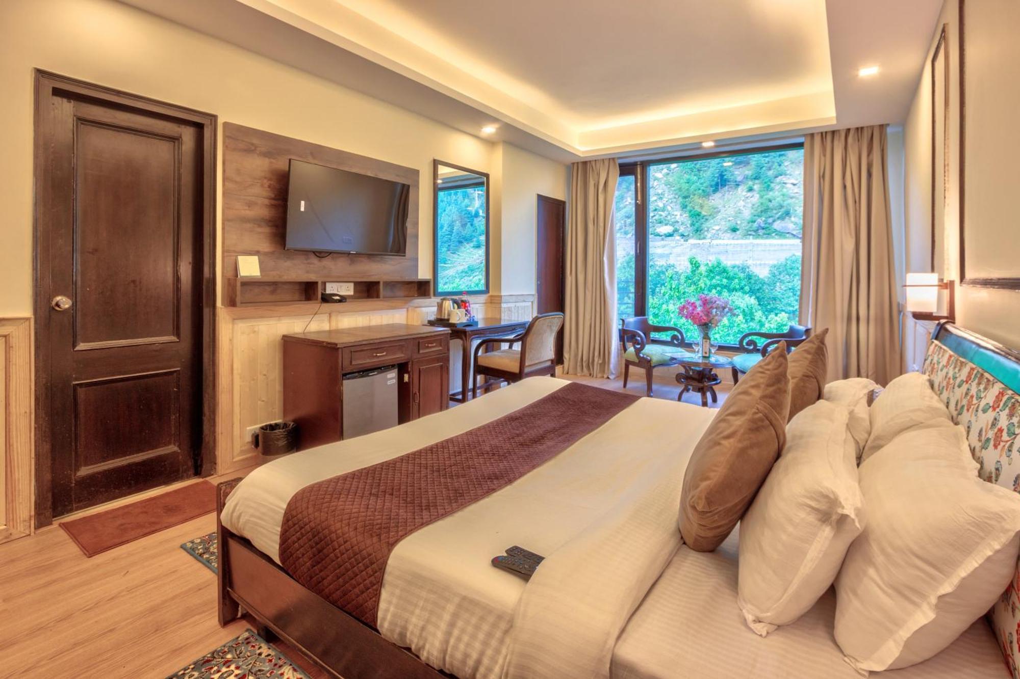 מנאלי The Katoch Grand Resort מראה חיצוני תמונה