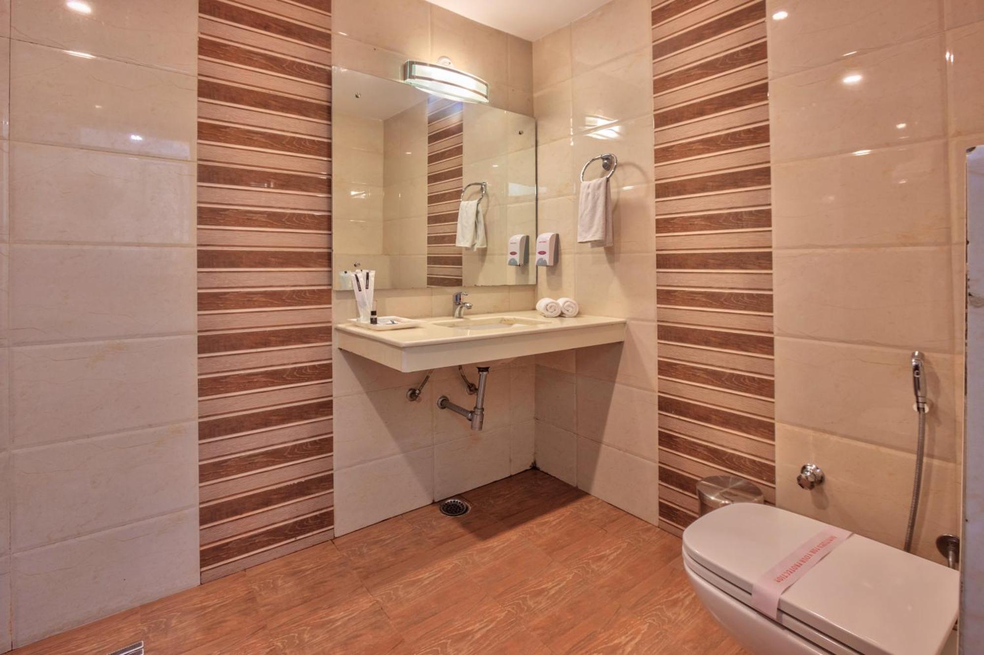 מנאלי The Katoch Grand Resort מראה חיצוני תמונה
