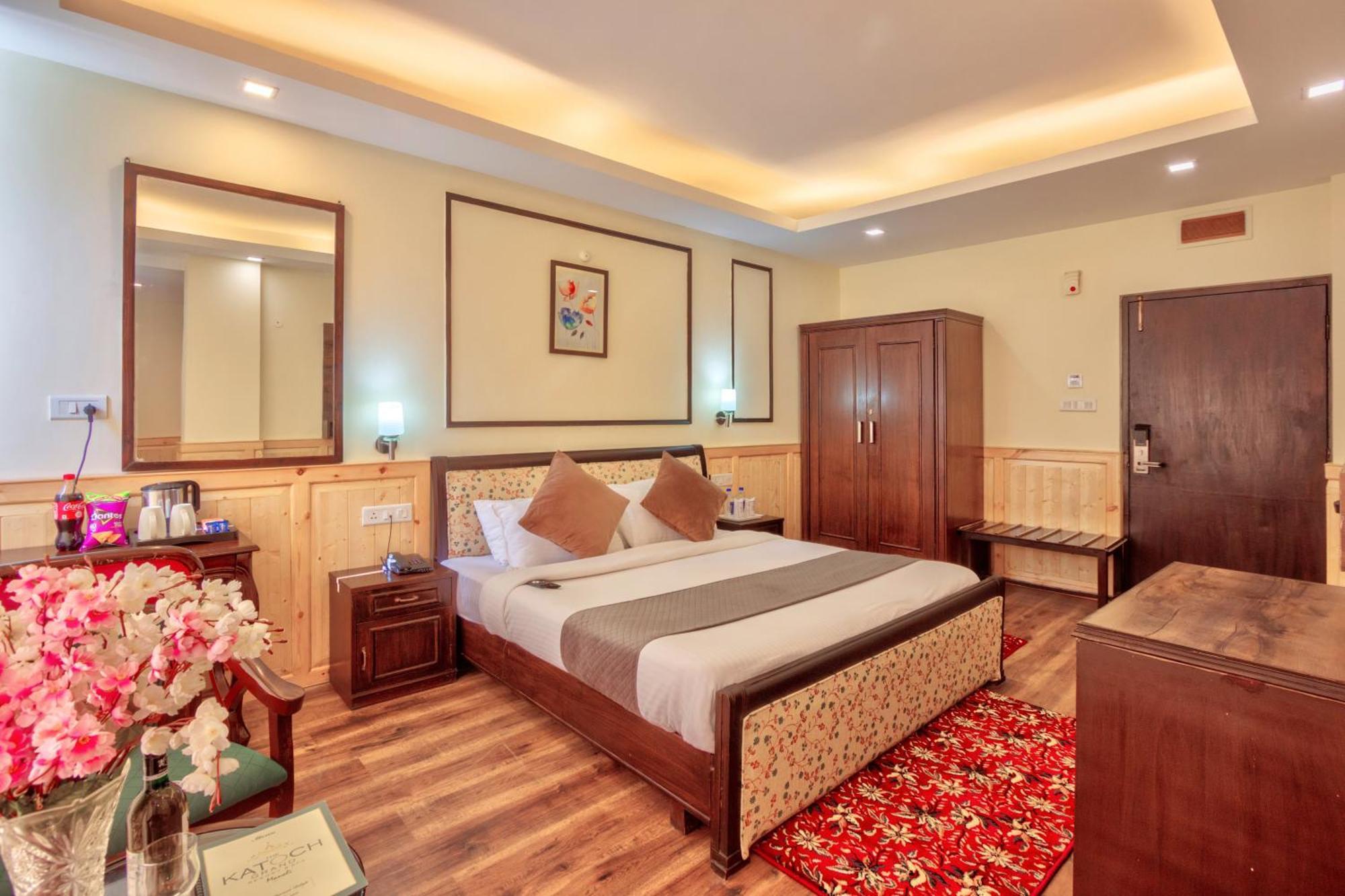 מנאלי The Katoch Grand Resort מראה חיצוני תמונה